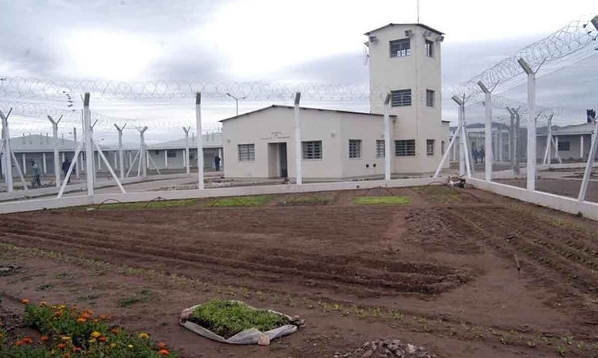 Intensa búsqueda por recaptura de dos presos fugados en Saavedra