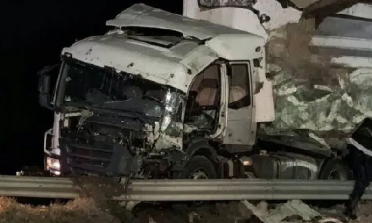 Trágico choque en Ruta 22 deja un muerto y varios heridos