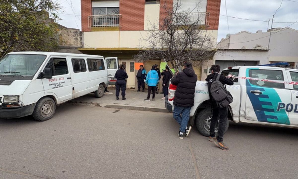 Rescatan nueve perros en allanamiento por maltrato animal