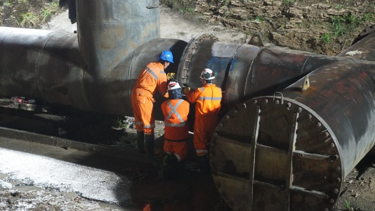 Avanza la vinculación de cisterna en Planta Patagonia en Bahía Blanca