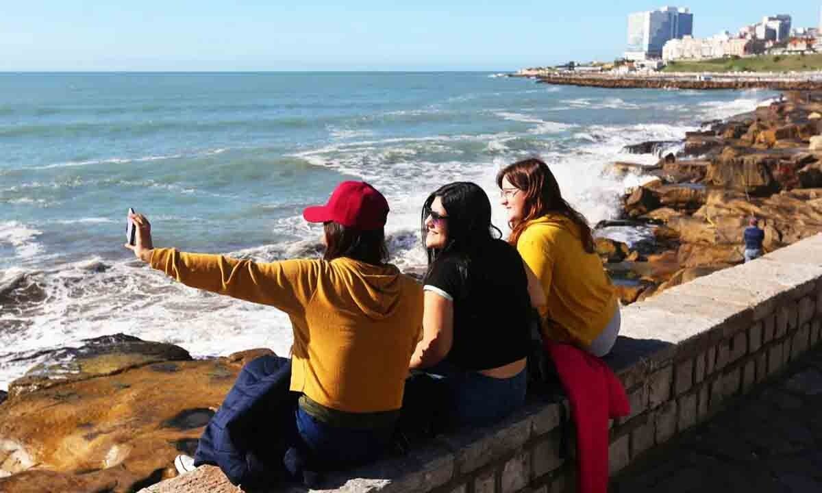 Fin de semana largo moviliza 1,49 millones de turistas en Argentina