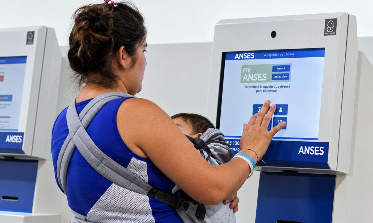 Gobierno propone eliminar ajuste automático de asignaciones familiares