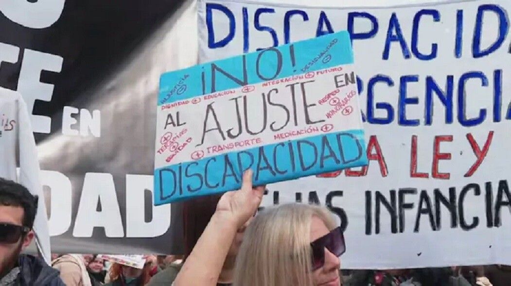 Gobierno y CEA abordan políticas para personas con discapacidad