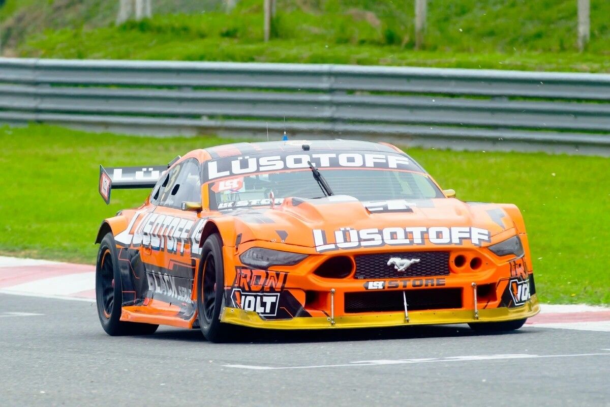 Lambiris logra la pole position en el Turismo Carretera en Rosario