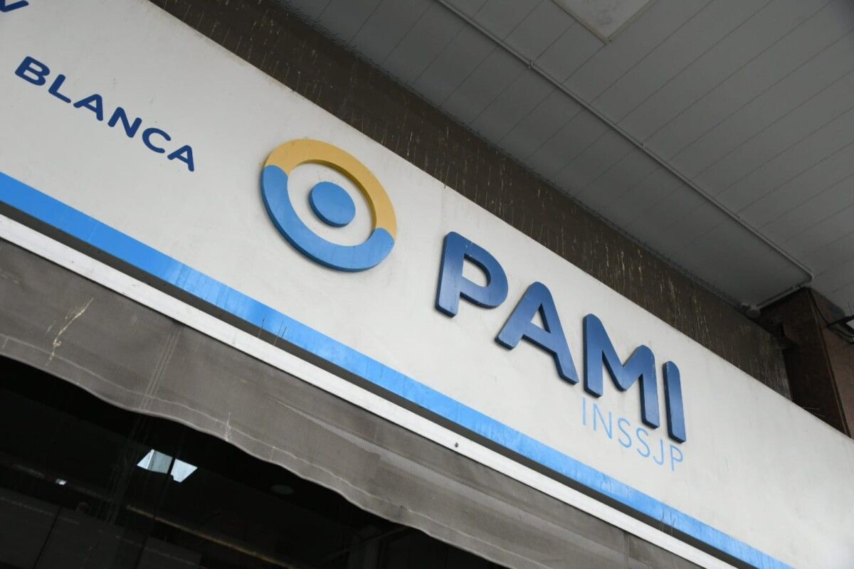 Médicos y odontólogos de PAMI inician paro nacional de 96 horas