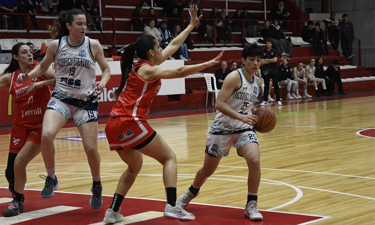 Unión Bahía cae ante Independiente y cierra gira sin victorias