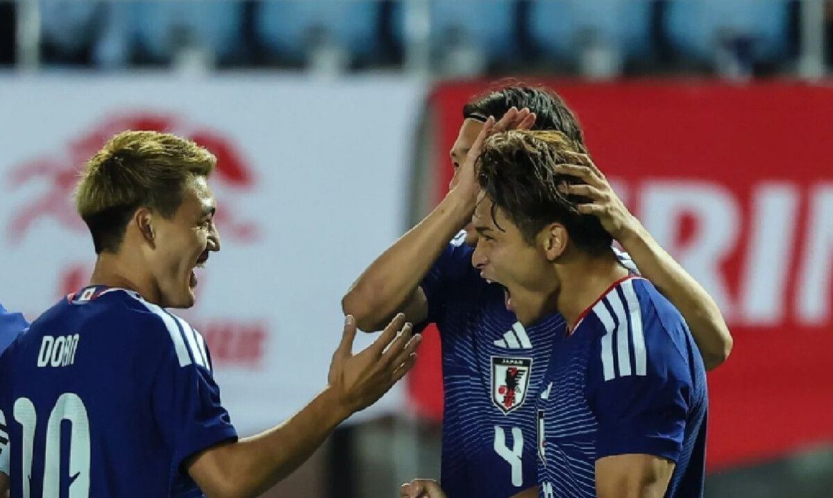 Uruguay pierde 3-1 ante Japón en debut de Diego Forlán