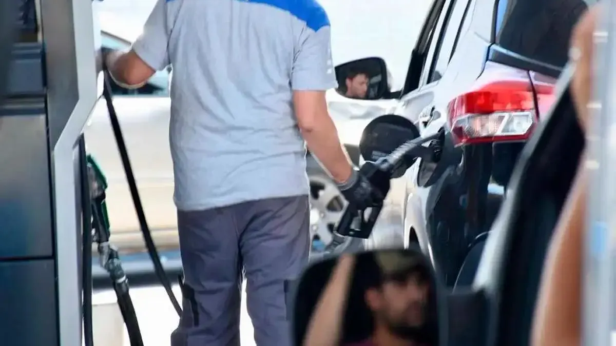 Ventas de combustibles en Bahía Blanca: gasoil en alza, naftas a la baja